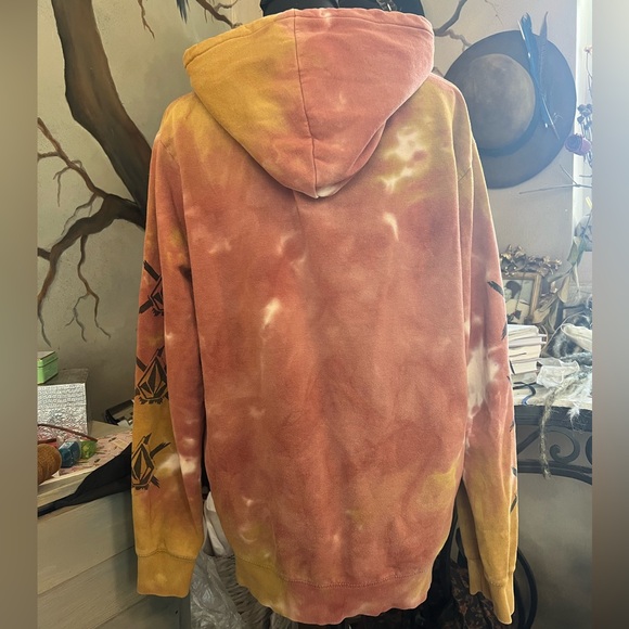 VOLCOM TIE DYE Hoodie - Picture 4 of 16